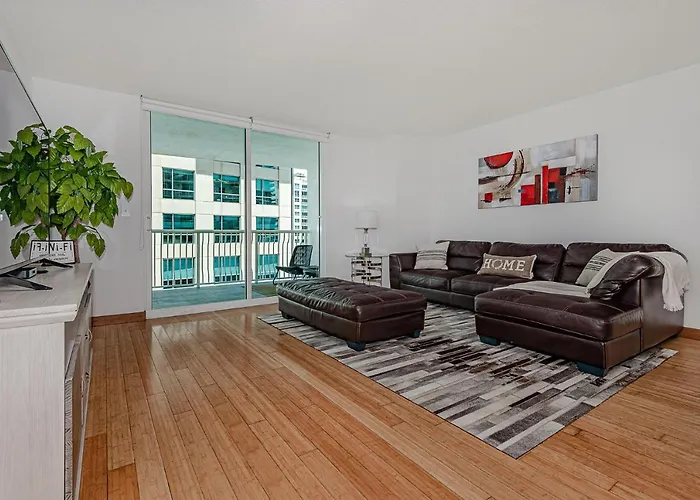 Miami Condo With City & Ocean Views! Sleep Up To 6!